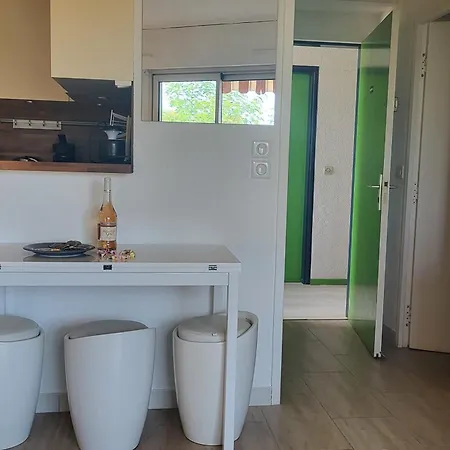 1 Bedroom With Balcony Near The *